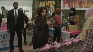 Detroit- Selina at gun show