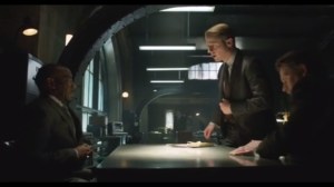 Under the Knife- Bullock introduces Gordon to Detective Ben Mueller, played by Laurence Mason