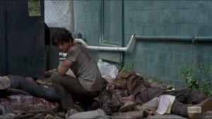 Heads Up- Glenn survives the walker herd