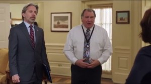 Cuntgate- Ben and Kent inform Selina that the public dislikes her bailout decision