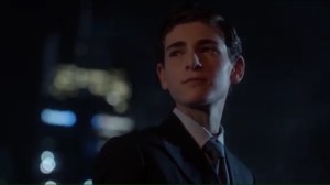 anything-for-you-bruce-is-confused-after-selina-kisses-him