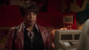 in-to-me-you-see-louise-at-a-store