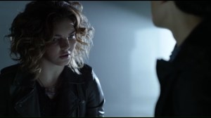 new-day-rising-selina-realizes-that-the-clone-is-not-bruce-wayne