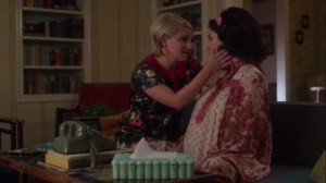 outliers-betty-consoles-helen