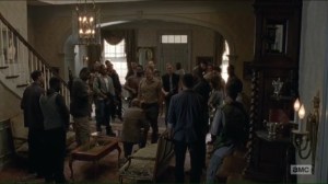 go-getters-gregory-kneels-before-simon