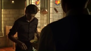 red-queen-alfred-finds-bruce-making-dinner