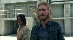 the-cell-dwight-shows-daryl-around-the-sanctuary