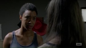 hearts-still-beating-sasha-tells-enid-not-to-talk-with-maggie-about-the-plan