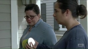 hearts-still-beating-tara-brings-olivia-some-lemonade