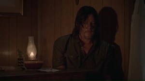 new-best-friends-daryl-lies-to-carol