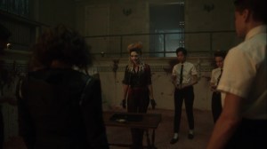 Penguin, Our Hero- Ecco brings Selina and recruits in for a test- Fox, Gotham, DC