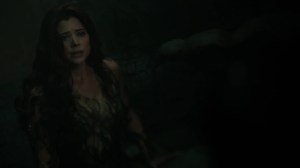 Trespassers- Ivy tells Bruce that she didn't kill the men- Fox, Gotham, DC