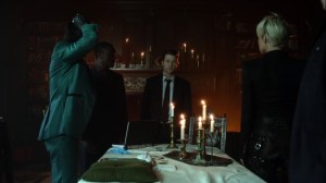 13 Stitches- Jim wants to broadcast the information from Ed's chip- Fox, Gotham