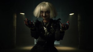 13 Stitches- Magpie, played by Sarah Schenkkan- Fox, Gotham