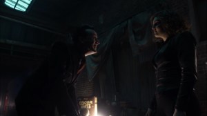 13 Stitches- Oswald goes to Selina for help in dealing with Magpie- Fox, Gotham