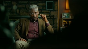 Hunters in the Dark- Wayne tells Elisa that officers considered if Tom and Brett planted evidence- HBO, True Detective