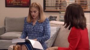 Iowa- Amy's autopsy of Selina's past campaigns- HBO, Veep