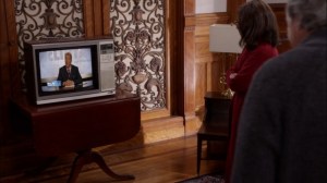 Oslo- Selina learns that the American people still back her after the drone strike news- Veep, HBO