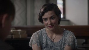 A God Walks Into a Bar- Crookshanks tells Jon about how God created the world- HBO, Watchmen