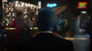 A God Walks Into a Bar- Manhattan and Angela talk at the bar in Saigon- HBO, Watchmen