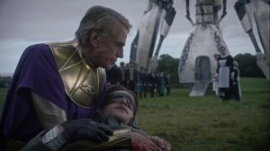 See How They Fly- Adrian holds the dying Game Hunter- HBO, Watchmen