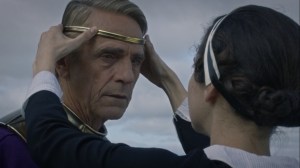 See How They Fly- Miss Crookshanks bids Adrian farewell- HBO, Watchmen