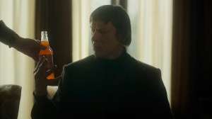 Bisquik- Wayne gives Ole Munch some pop- Fargo, FX